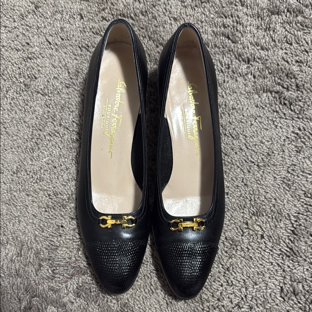 Salvatore Ferragamo Gancini Heels Pumps